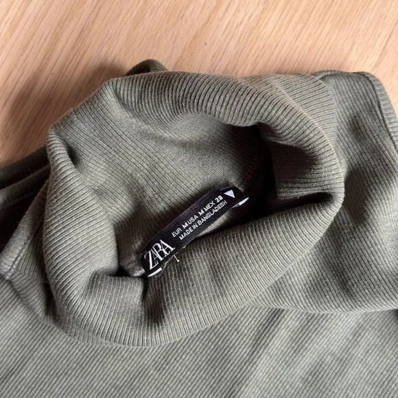 Zara Dress Turtleneck Sleeveless Green Size M - Picture 2 of 3